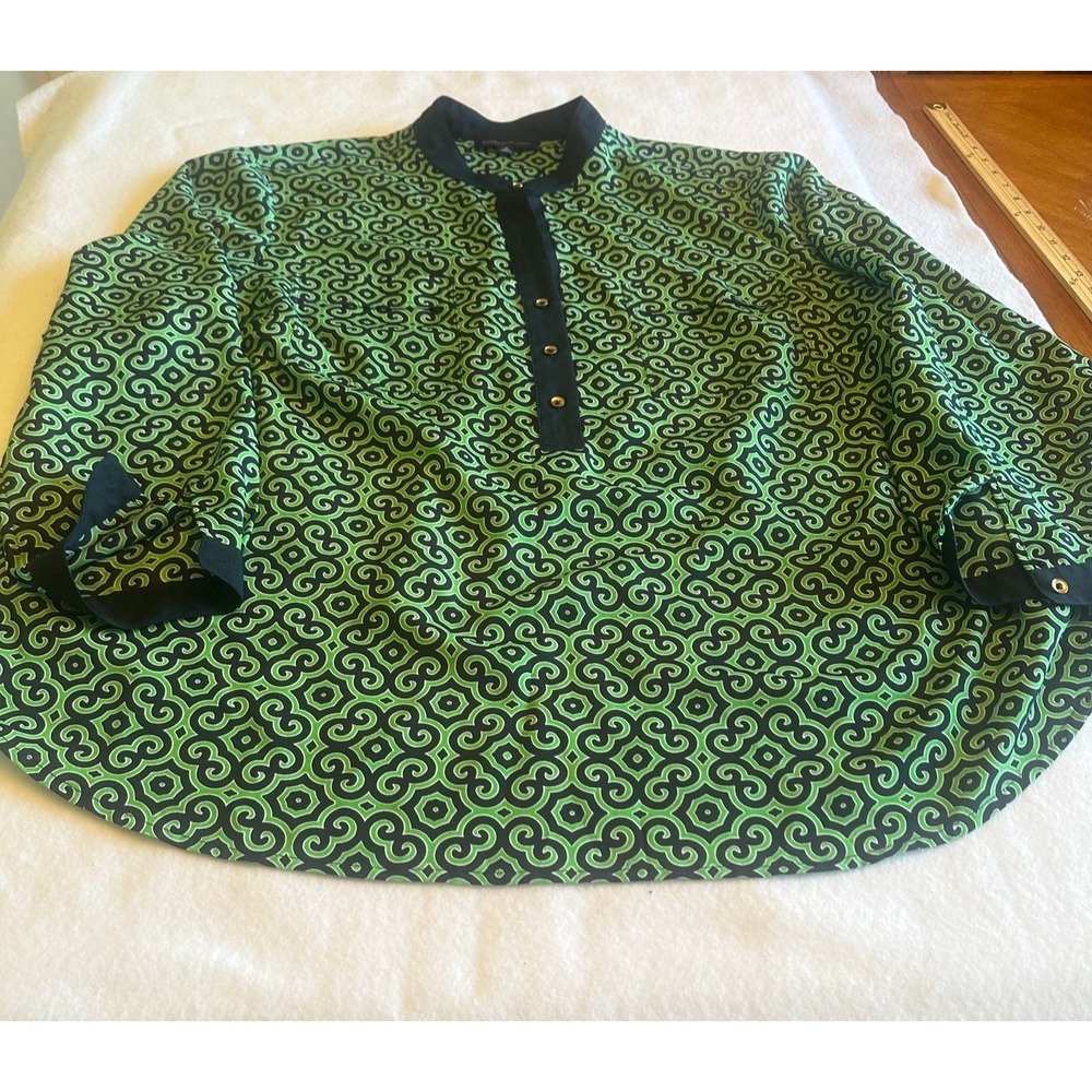 Jones New York Signature Woman 3X Green Black Geometric Print Blouse Tunic Top